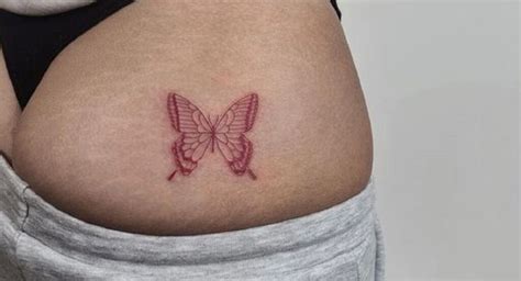 tattoo gluteo mujer|10 ideas de tatuajes en glúteos que se ven súper sexy